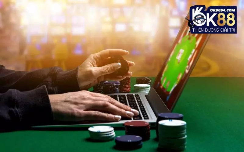 Chiến thuật đúng đắn tạo nên người chiến thắng! Biết khi nào Slow Play hay Semi-Bluff để kiểm soát ván bài